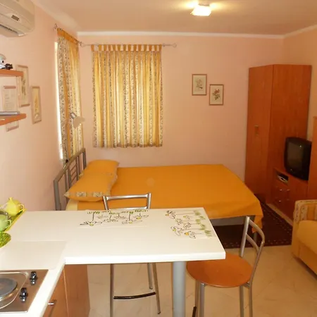 דירה Santa Croce Free Parking רוביני